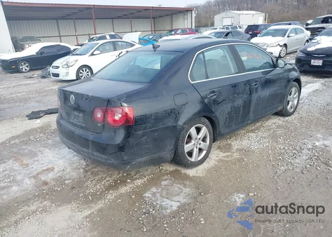 2008 Volkswagen Jetta Se/Sel z USA, uszkodzony, nr VIN 3VWRM71K98M104366